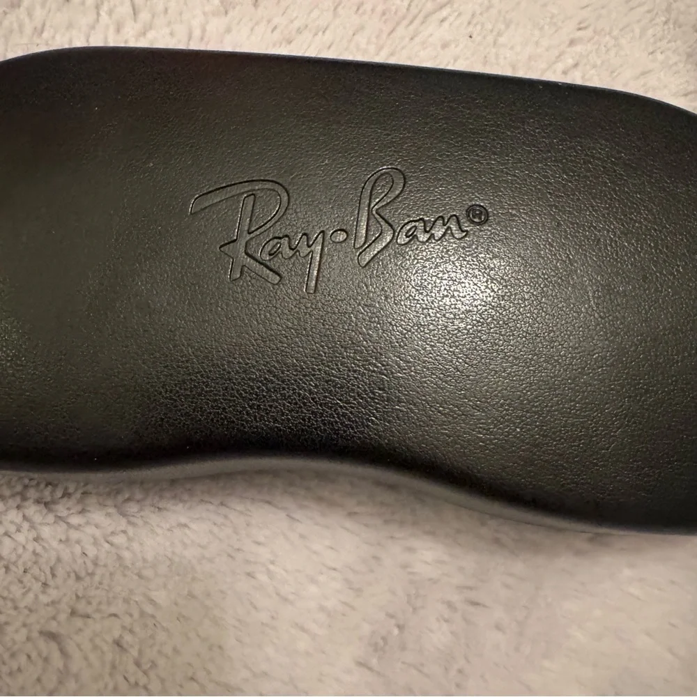 Ray-Ban Black Hard Shell‎ Sunglasses Case Replacement Clamshell Eyeglass Holder